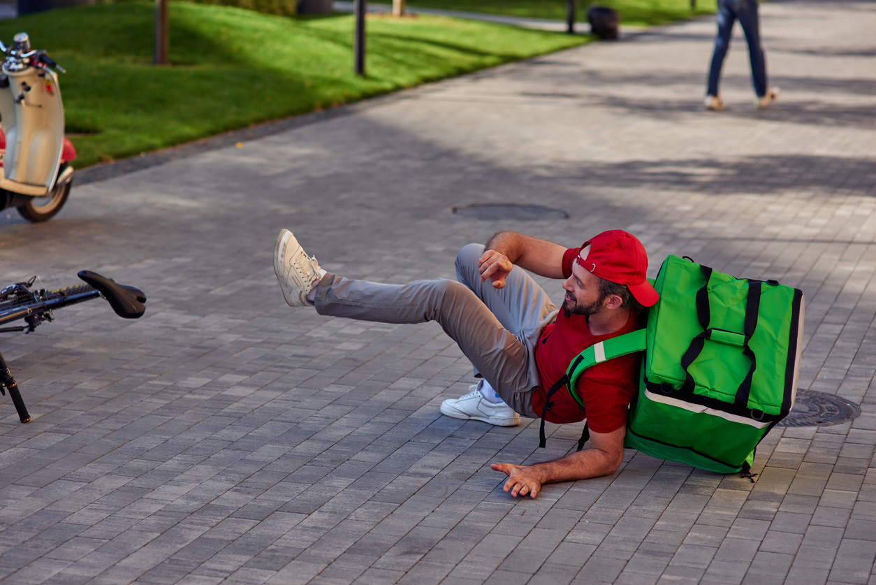 Delivery Driver Injuries How to Reduce Pizza Delivery Driver Injury Risk with Simple Safety ...